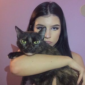 Meet your Posher, Samantha